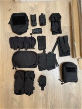 Image pour A lot of pouches (multicam/ tan / black / OD)