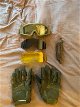 Image for Tactical goggles & gloves
