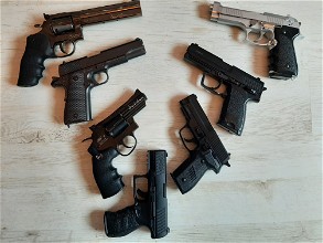 Afbeelding van Volledige collectie replica's pistolen/revolvers