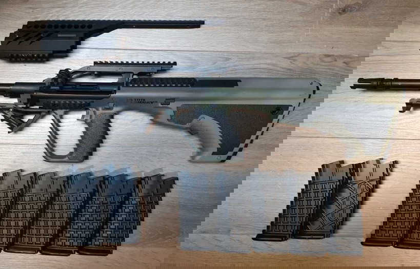 ASG AUG A3, 7 mags Airsoft Bazaar