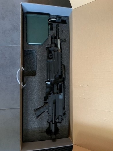 Afbeelding 2 van Z.G.A.N Specna Arms M249 PARA met upgrades