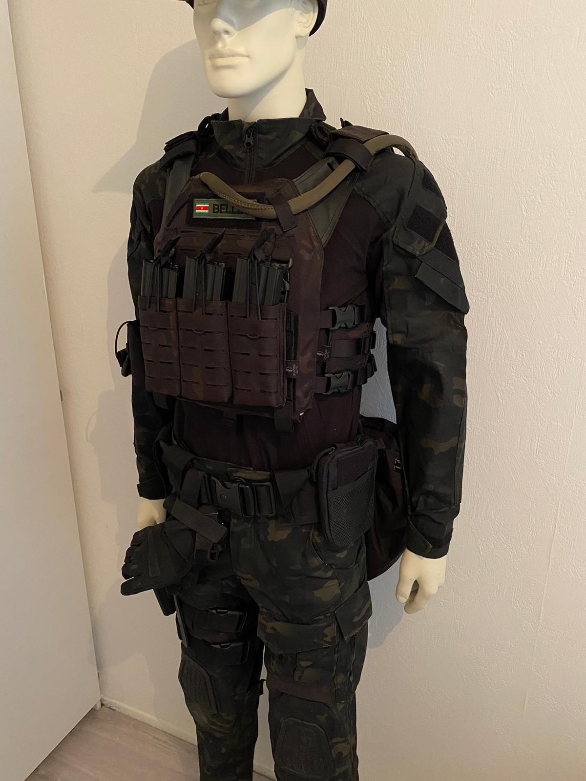 Black camo uniform - Airsoft Bazaar