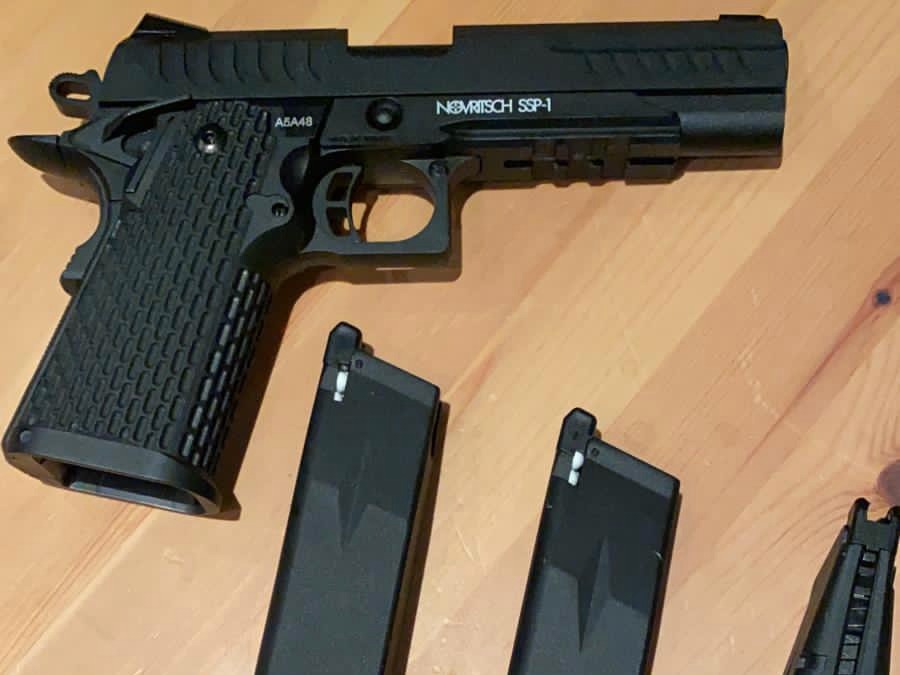 SSP1 GBB Airsoft Pistol NOVRITSCH inclusief extra mags! Airsoft Bazaar